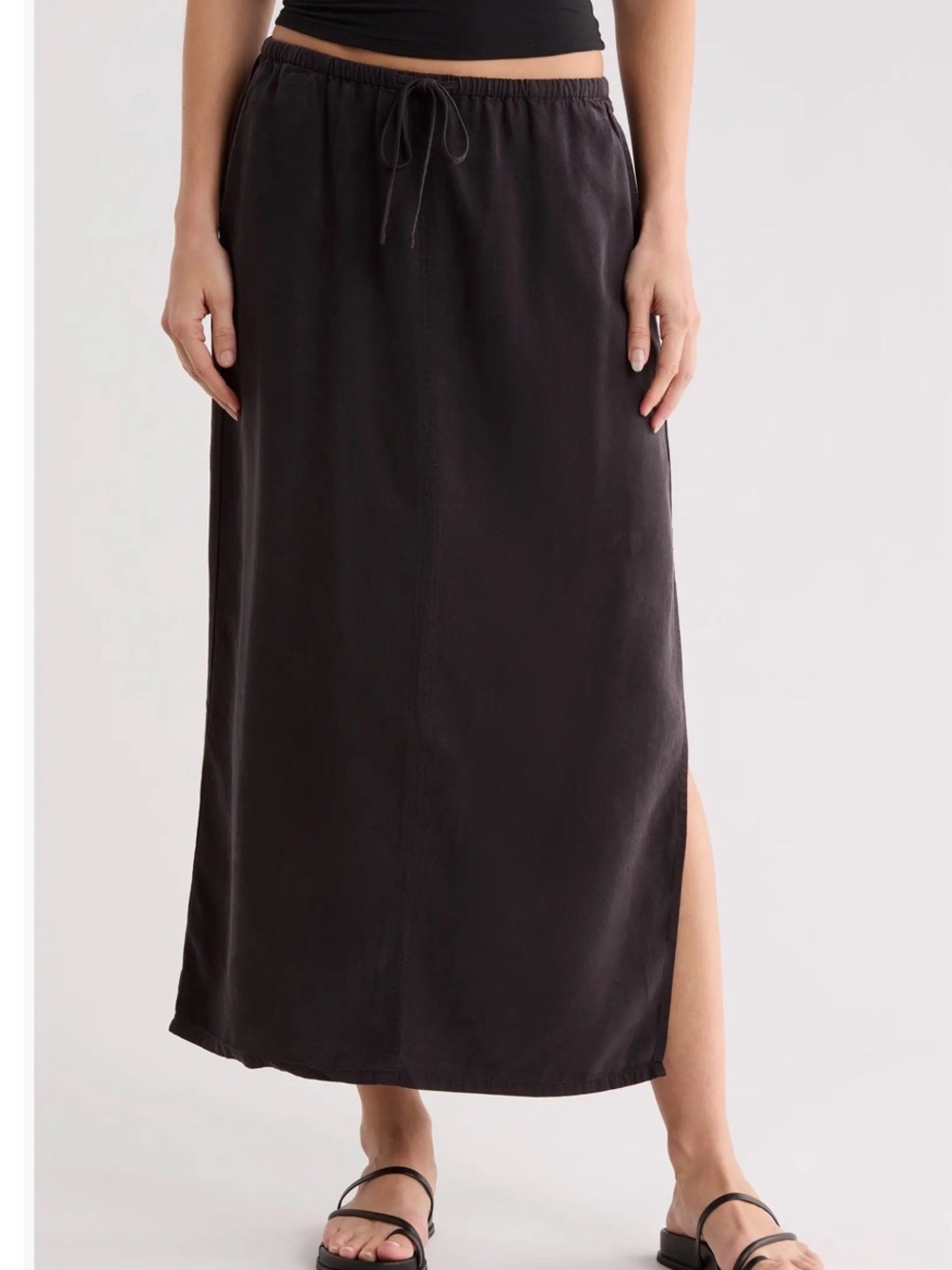 BELLA DAHL 
Ana Side Slit Midi Skirt M